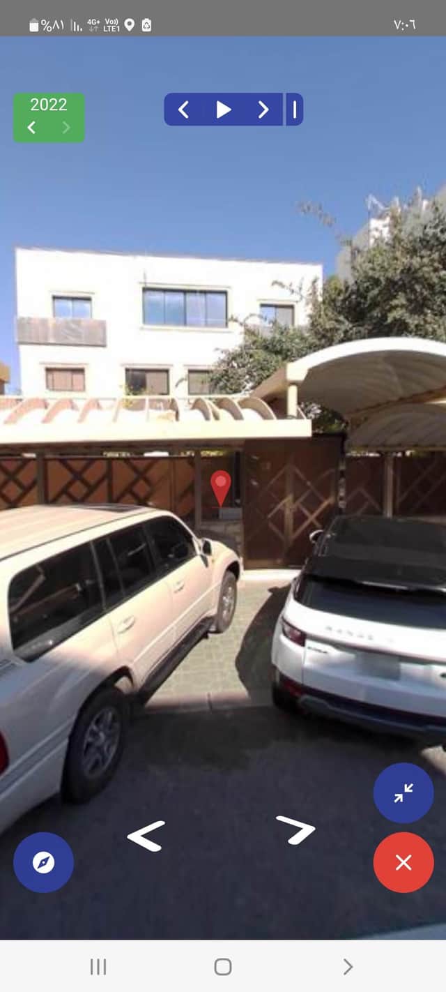 للبيع بيت في مشرف ثلاث أدوار