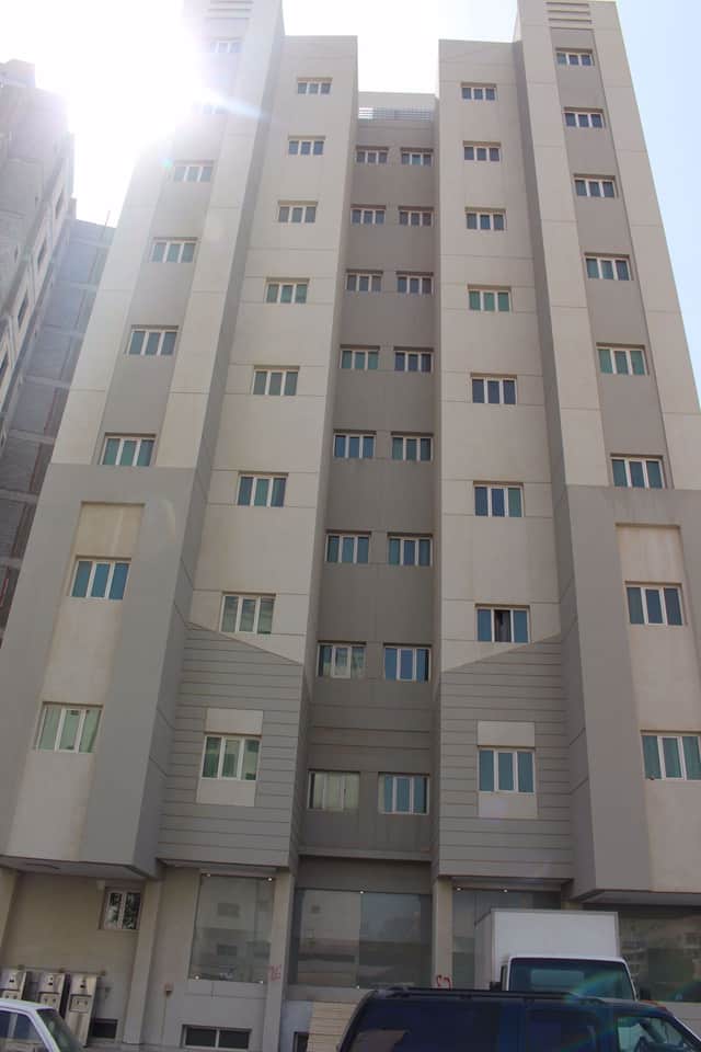 للبيع عمارة بطن وظهر في السالمية