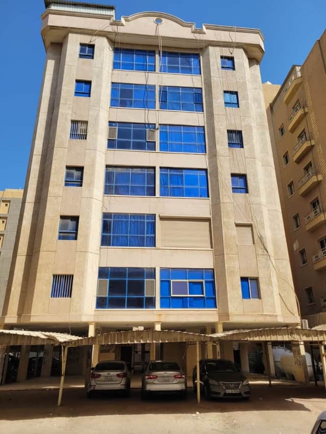 شقة للبيع في المهبوله مؤجره على عائلة