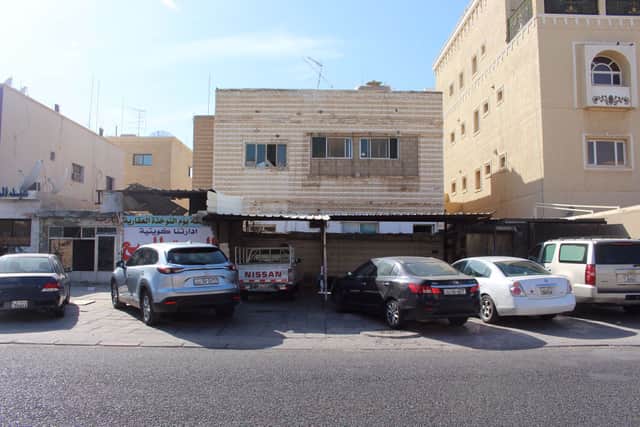 بيت هدام للبيع في القادسيه