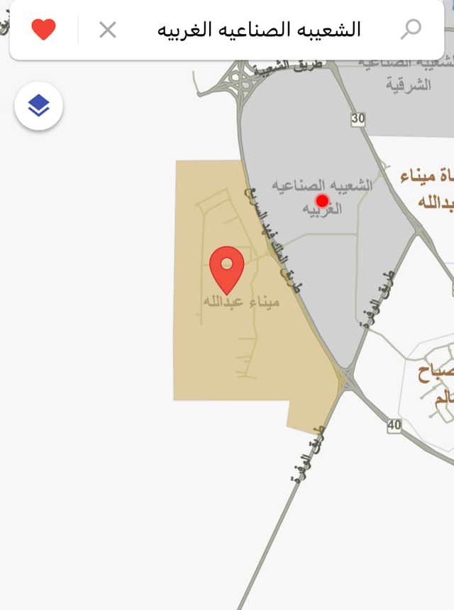 للإيجار مخزن مكشوف مسور في ميناء عبدالله