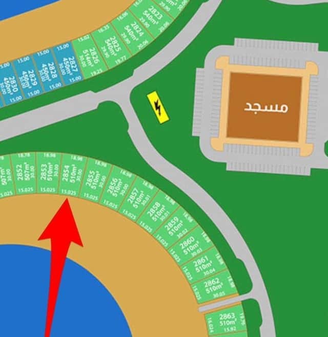 للبيع ارض فى البحريه الخامسه صف اول
