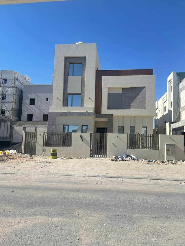 للبيع فيلا فى المطلاع شارع وسكة