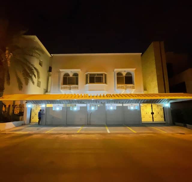 للبيع بيت فى منطقة الجابرية شارع وسكة