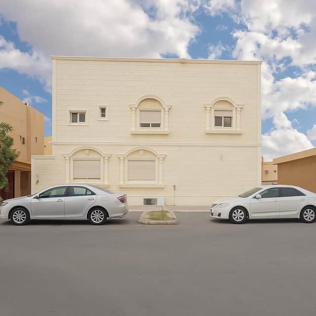 للبيع بيت مجدد فى منطقة العدان