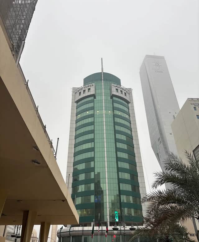 للايجار برج فى شرق موقع مميز