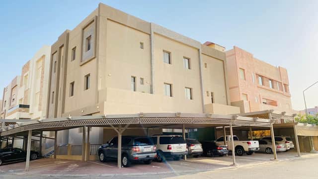 للبيع فيلا فى ضاحية ابوفطيرة قطعة 6