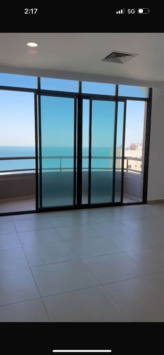 للايجار شقة بالشعب البحري