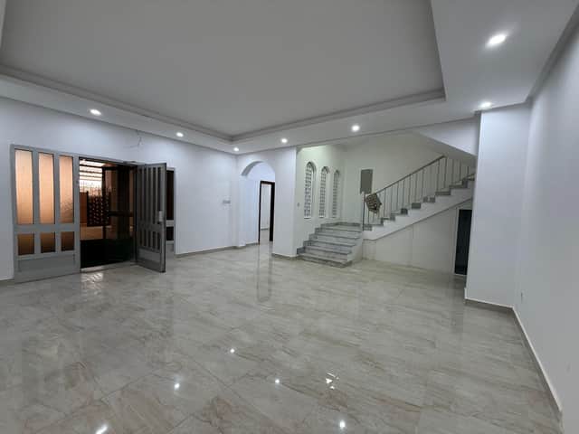 للايجار بيت كامل فى النهضة قطعة 1