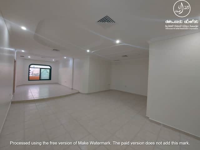 شقة للإيجار بالشعب السكنى قطعة 5