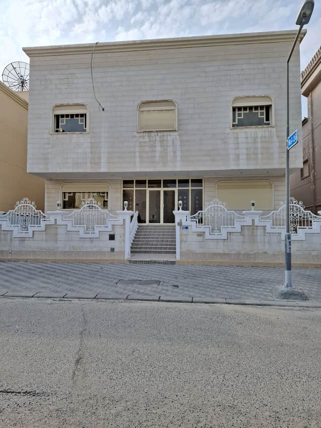 فيلا للبيع فى العدان قطعة 2