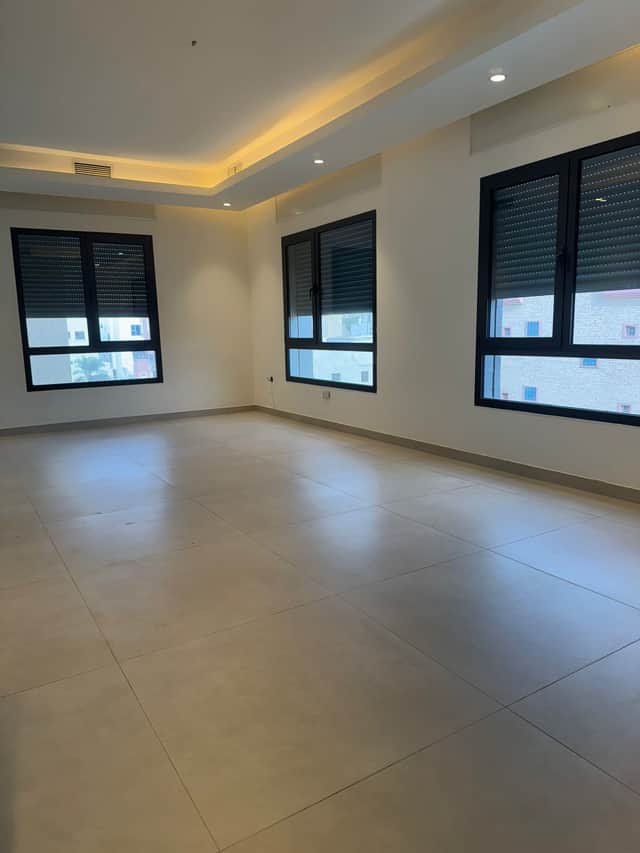 للايجار دور أرضي وشقة فى كيفان