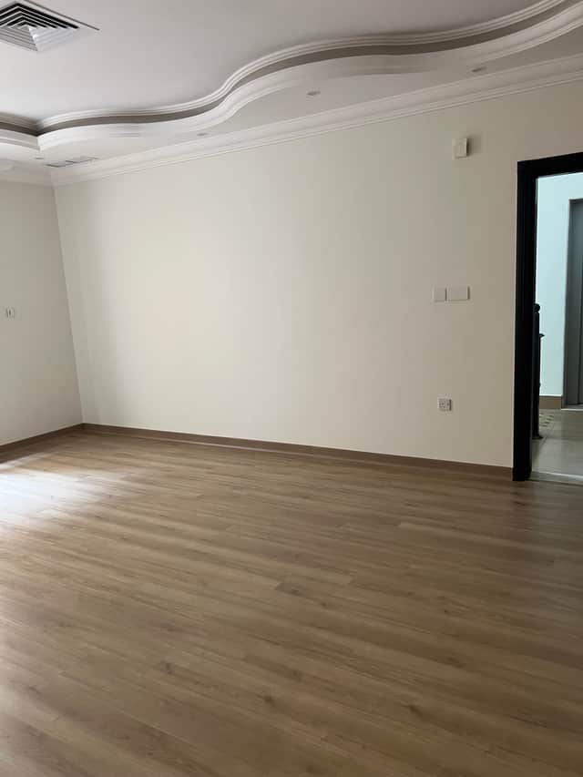 للإيجار شقة من فيلا بالرميثية