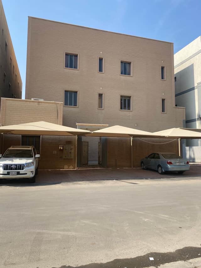 للبيع بيت فى منطقة العقيله قطعة 4