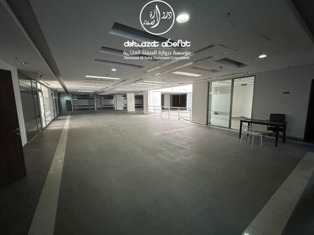 مبنى للإيجار فى الشويخ الصناعية