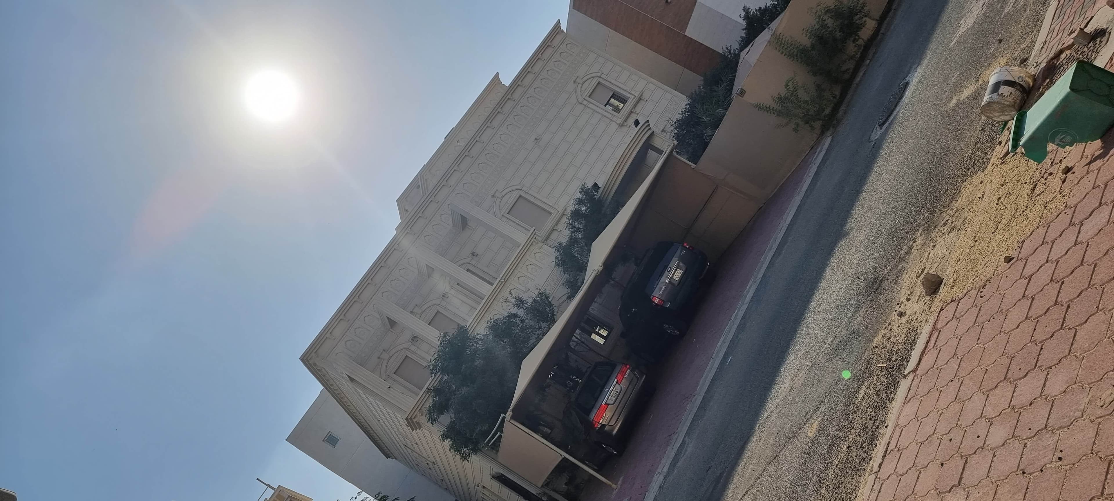 قسيمة للبيع في صباح الأحمد السكنية شارع واحد