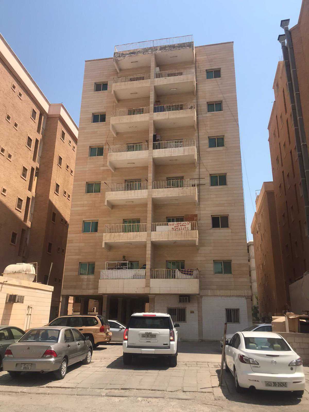 عمارة قديمة للبيع في الفنطاس