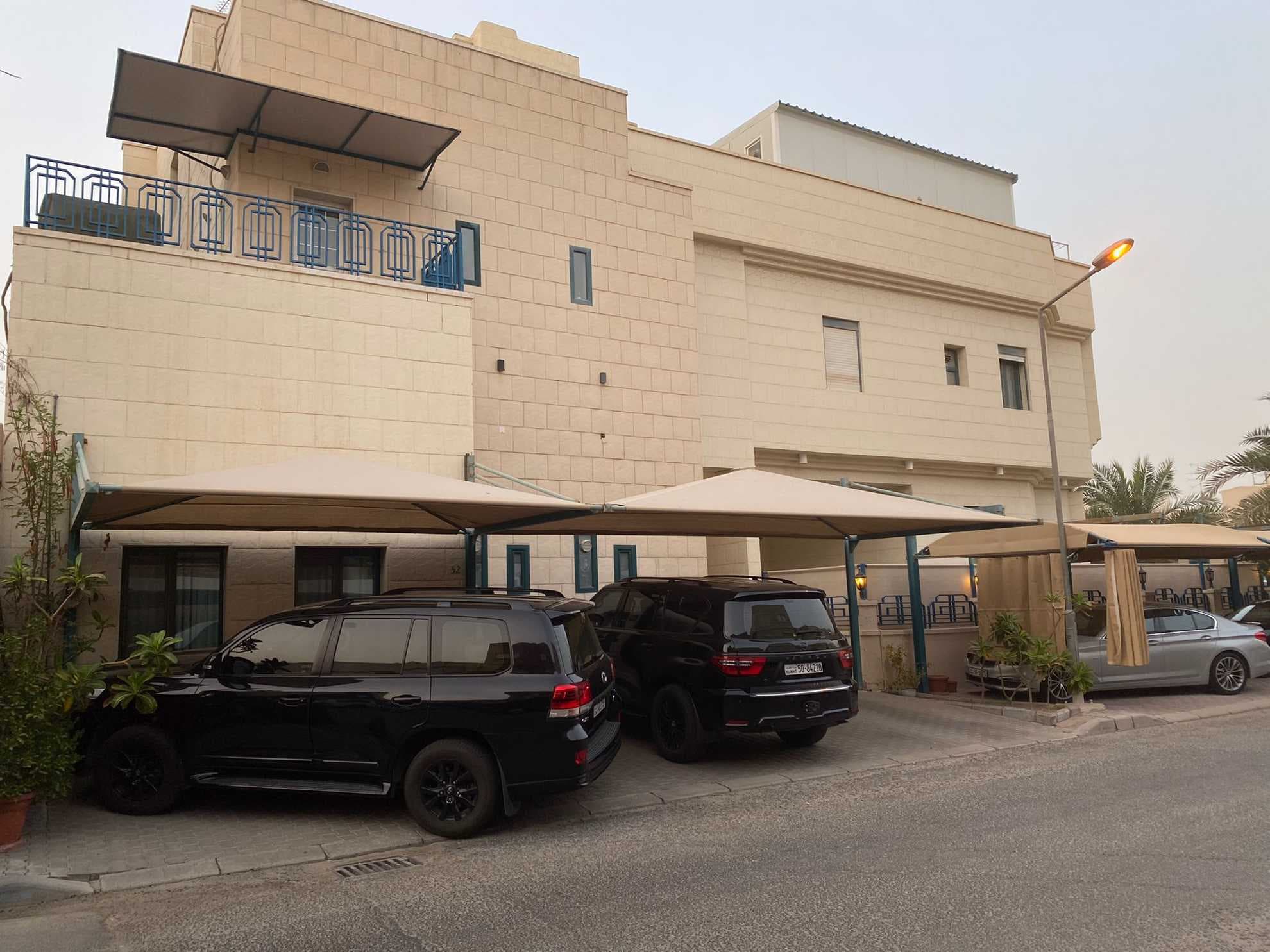 بيت زاوية للبيع في قرطبه