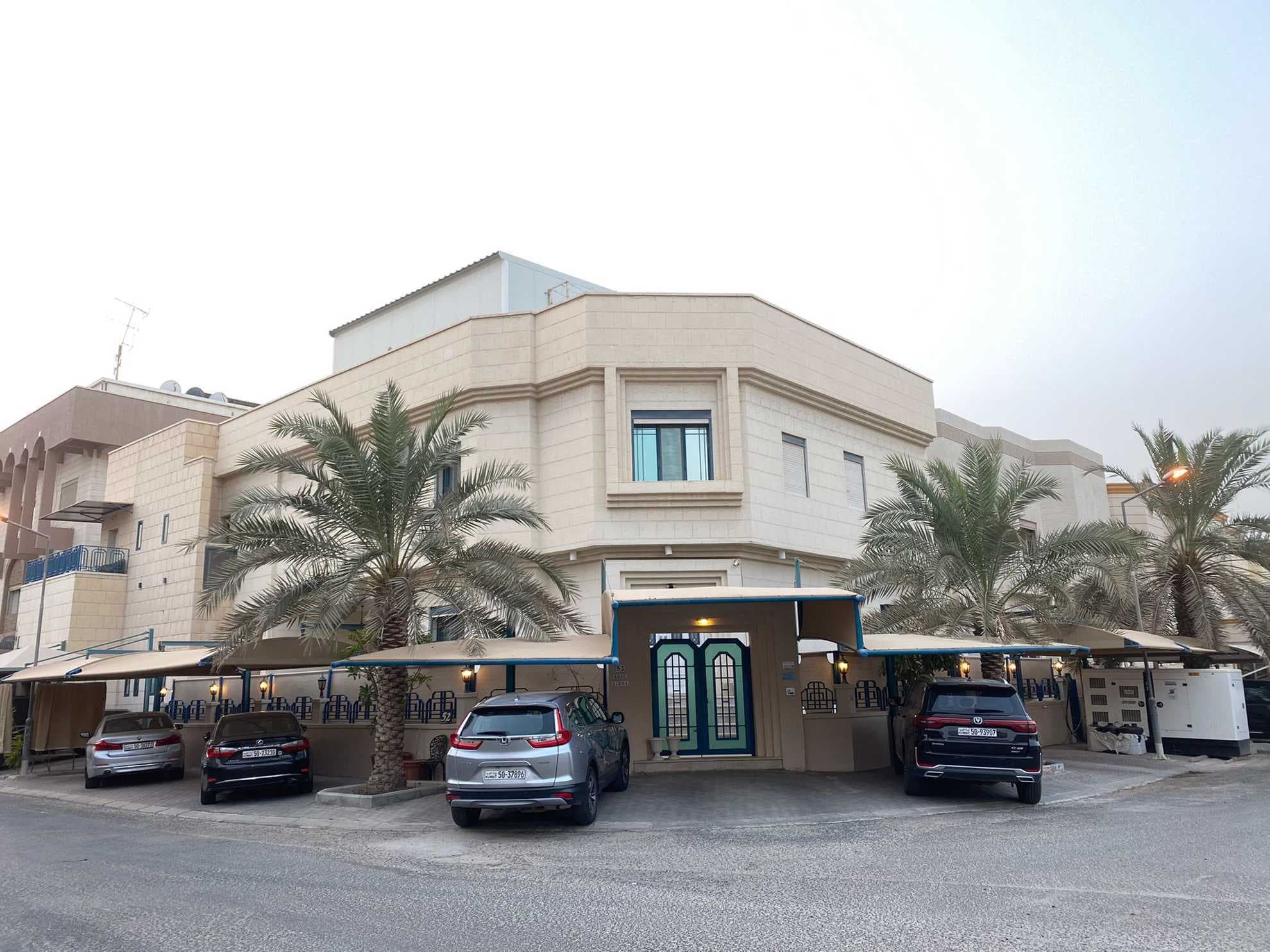 بيت زاوية للبيع في قرطبه