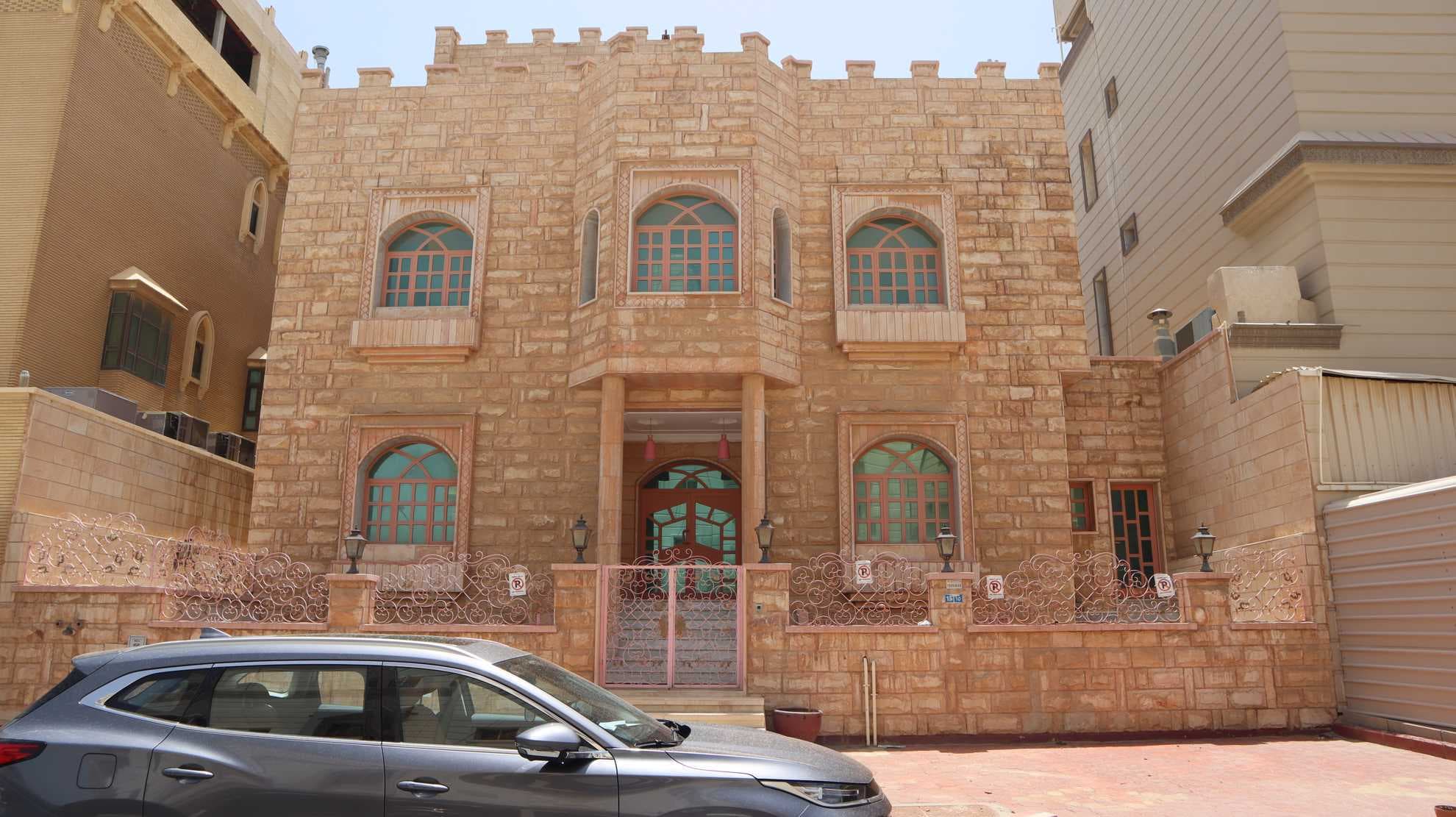 فيلا للبيع في ضاحية مبارك الكبير