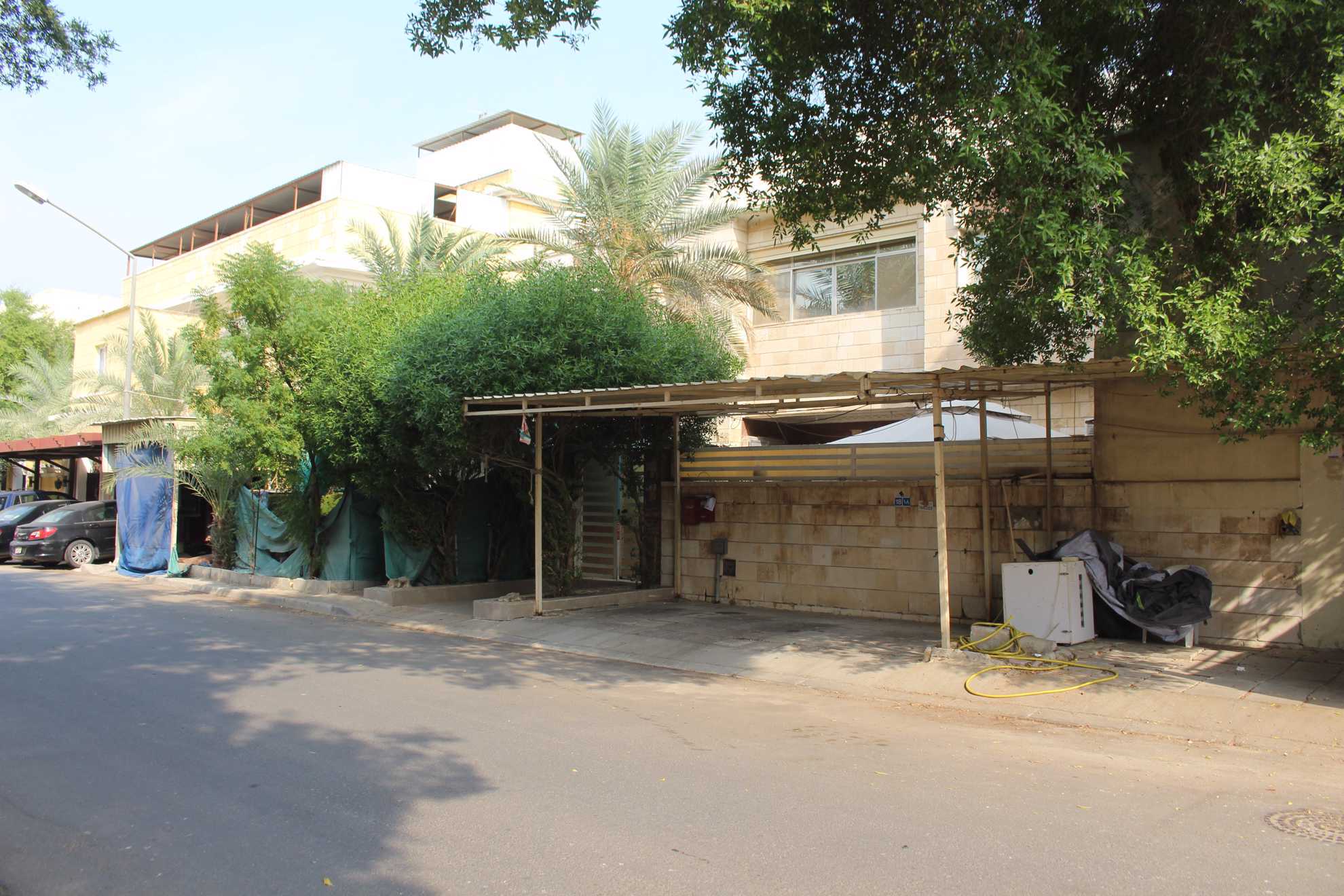 بيت للبيع في منطقة الدعيه