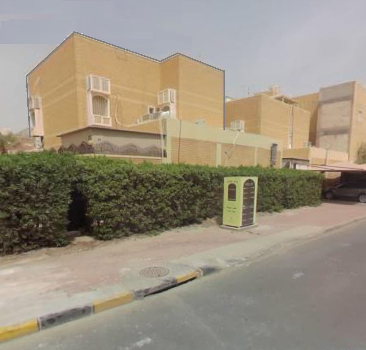 للبيع بيت بمنطقة القصور