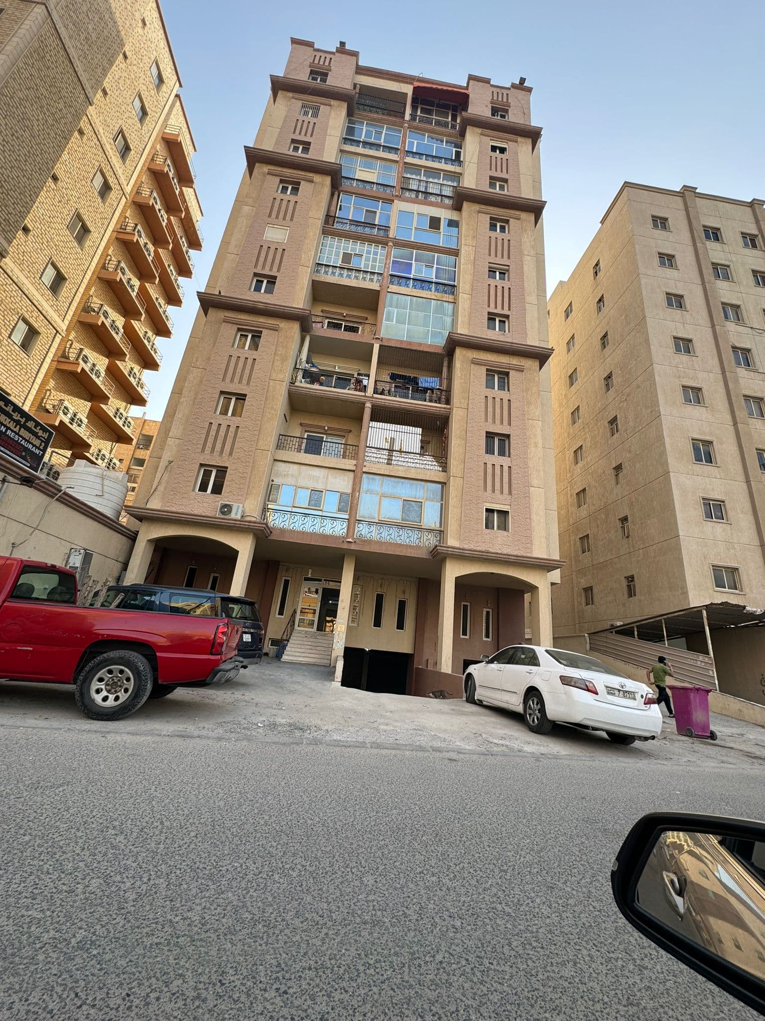 شقه للبيع فى المهبوله الدور السادس