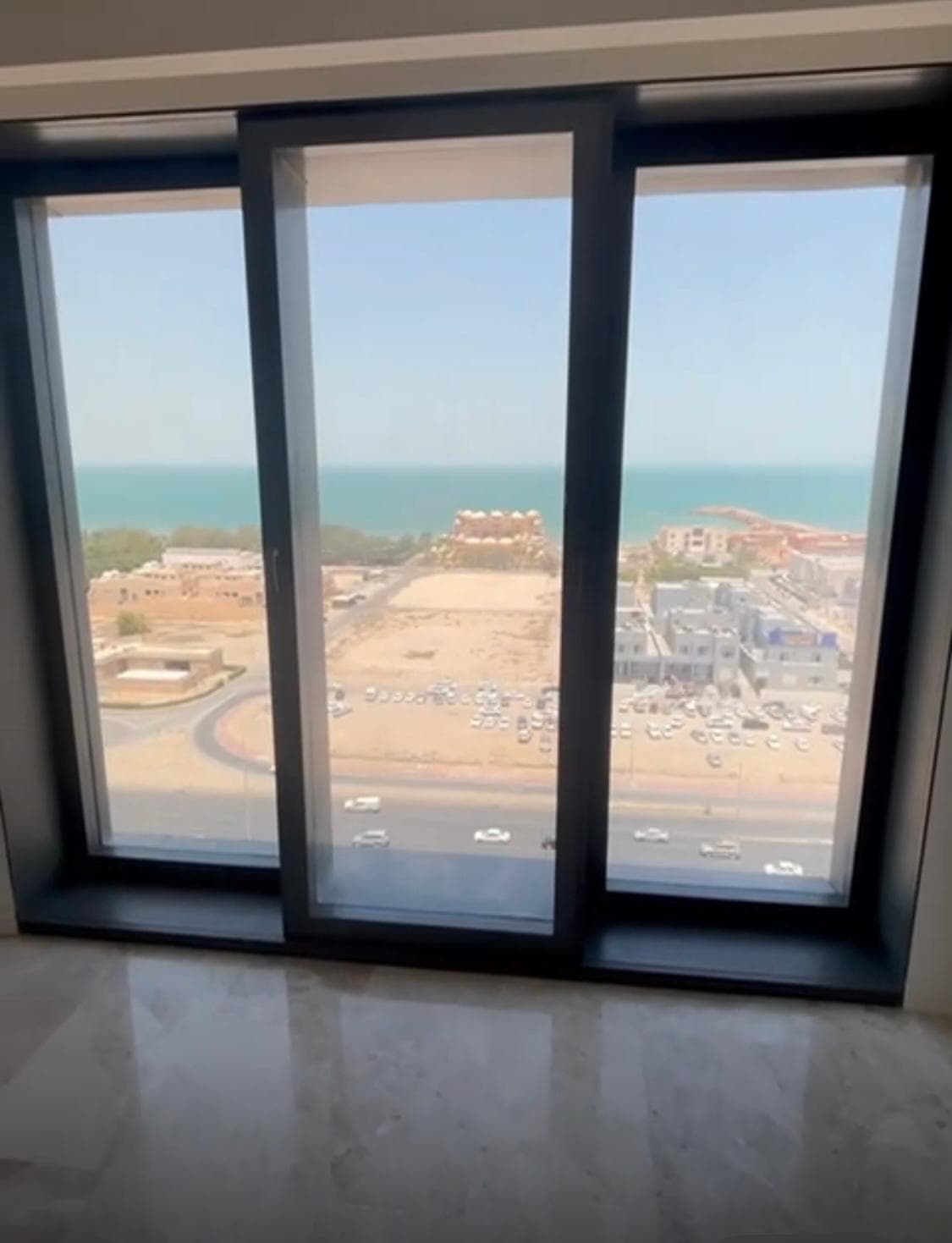 للبيع شقة فى صباح السالم اطلاله بحرية