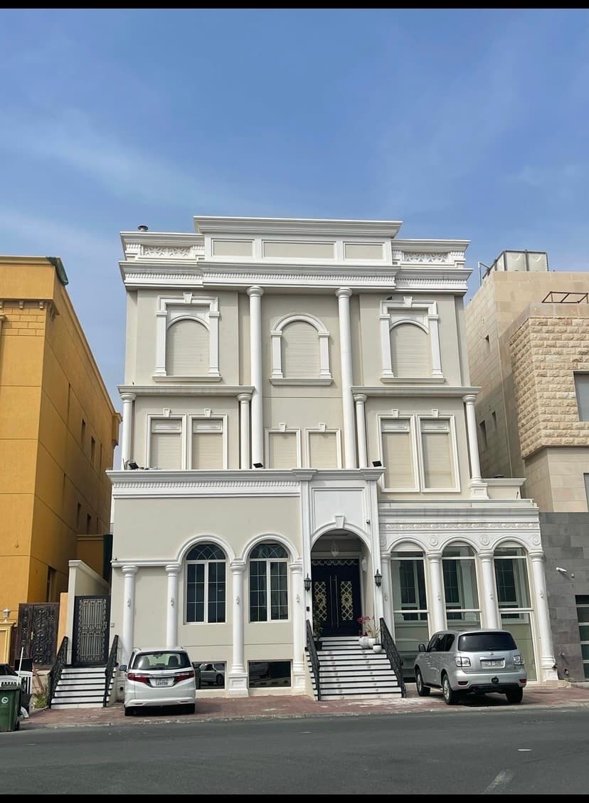للبيع فيلا فى جابر الاحمد قطعة 5