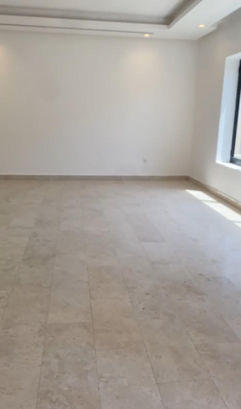 للإيجار دور ارضي فى الشهداء قطعه 5