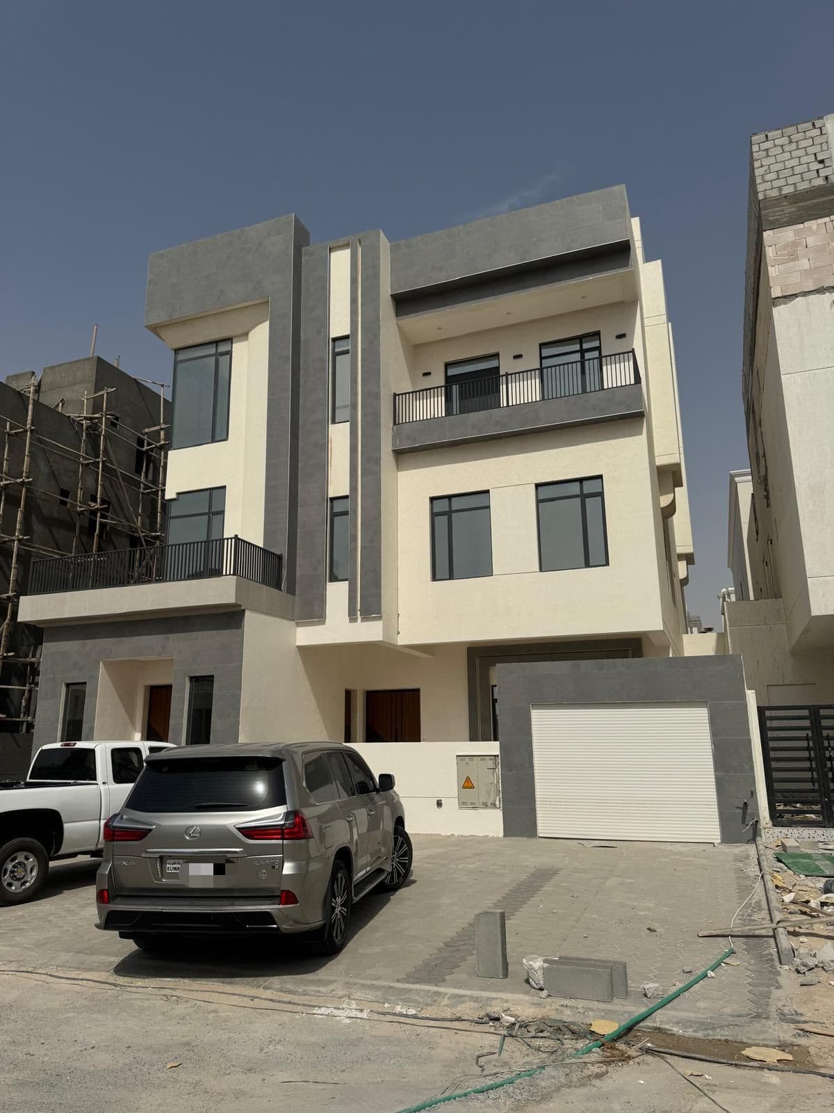 للبيع فيلا فى مدينة المطلاع شارع وسكة