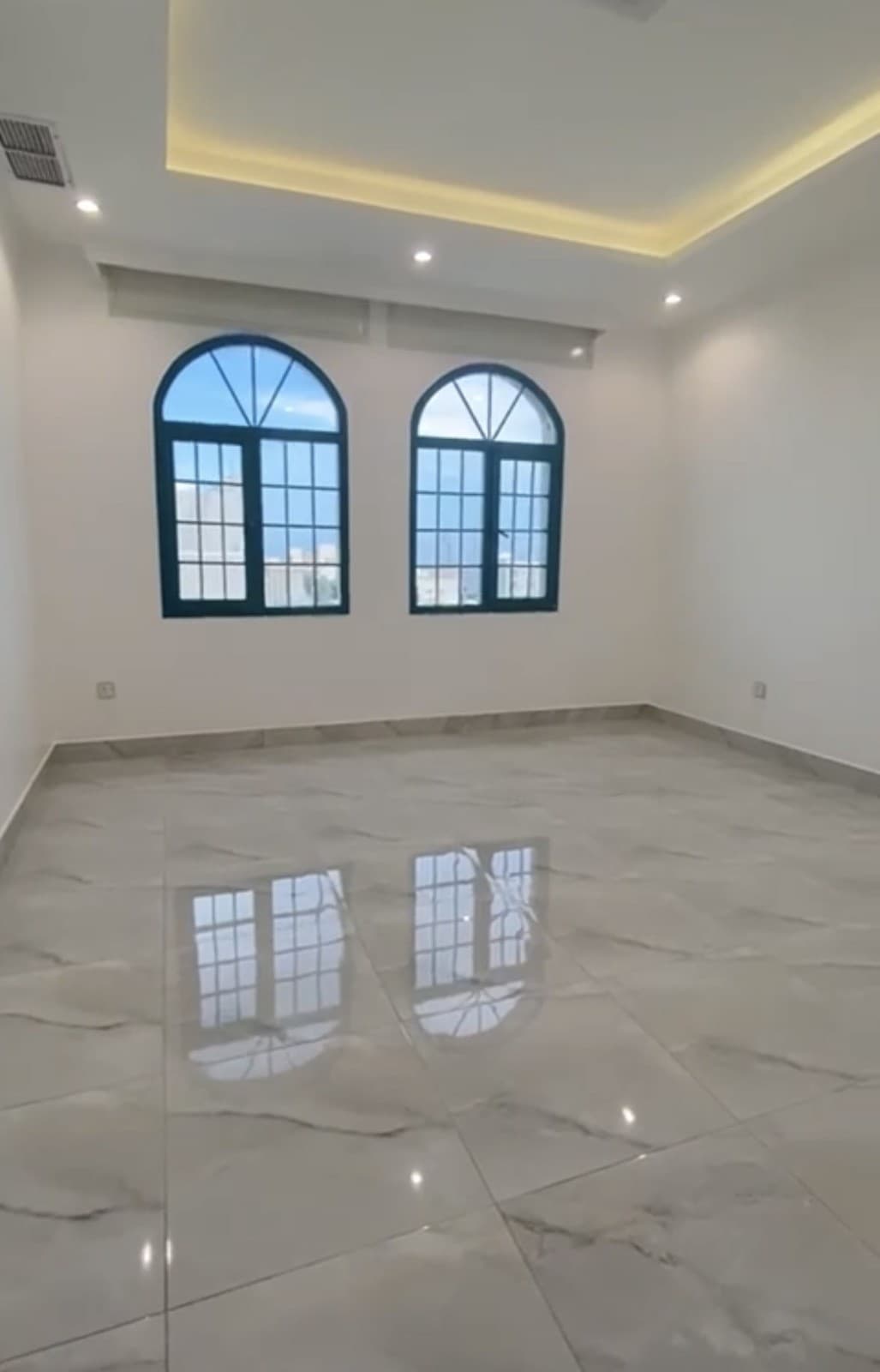 للإيجار فيلا فى منطقة غرناطة