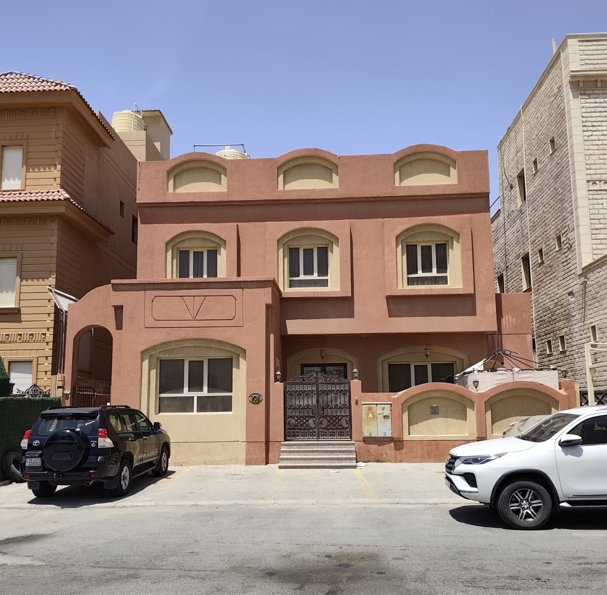 قسيمة دورين وربع للبيع فى المنقف