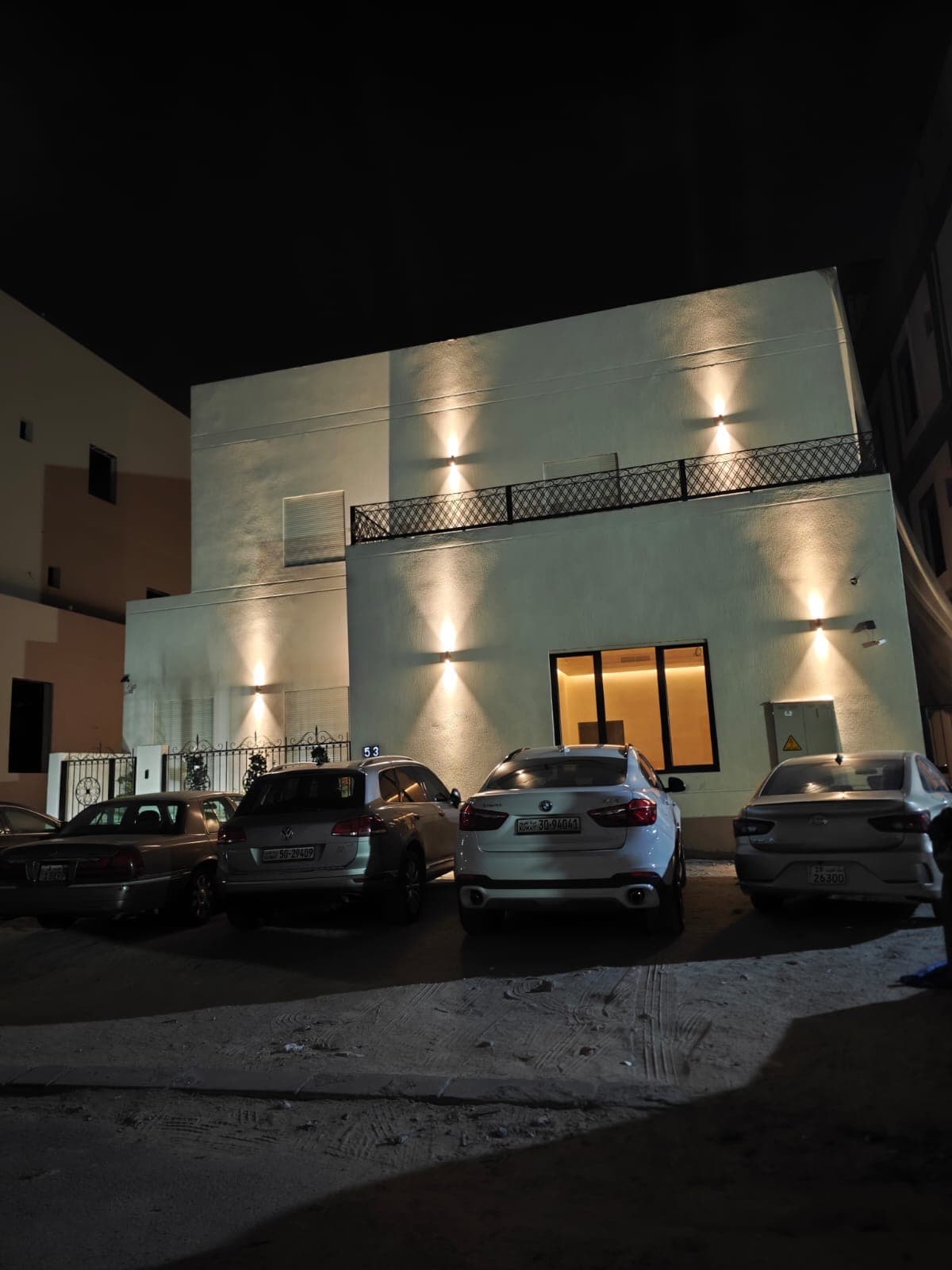 للإيجار في المطلاع دور و شقتين