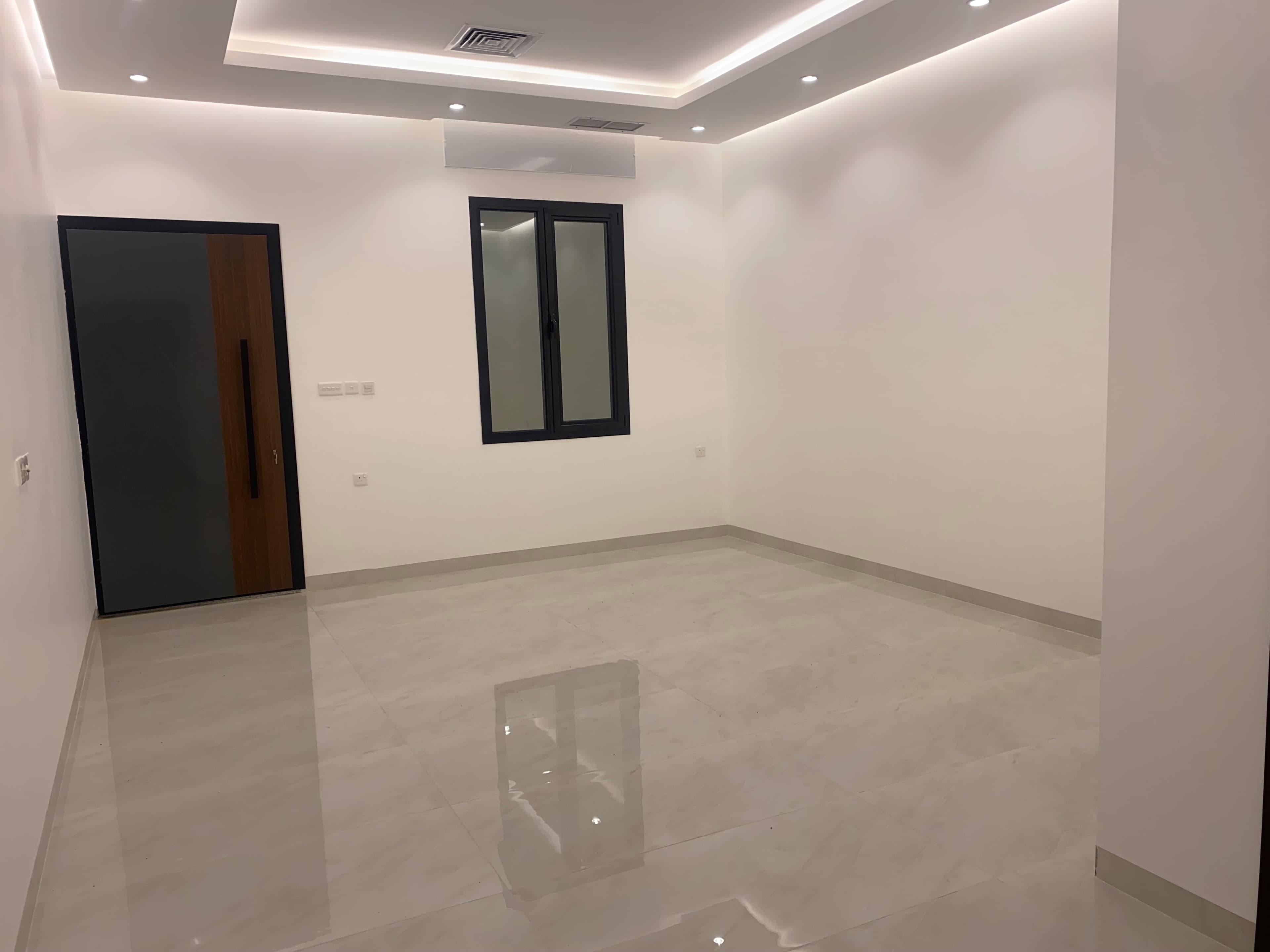 للإيجار شقة فى سلوى تشطيب جديد