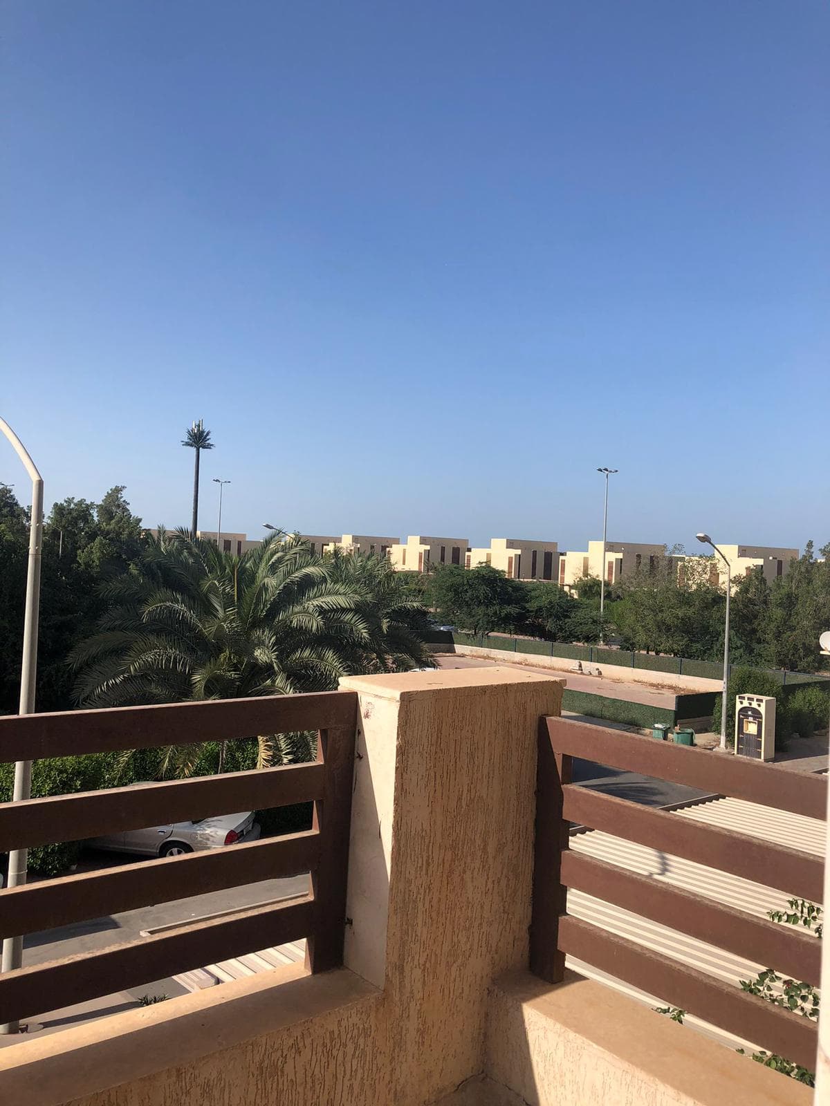 للبيع قسيمة فى المنقف قطعة 1