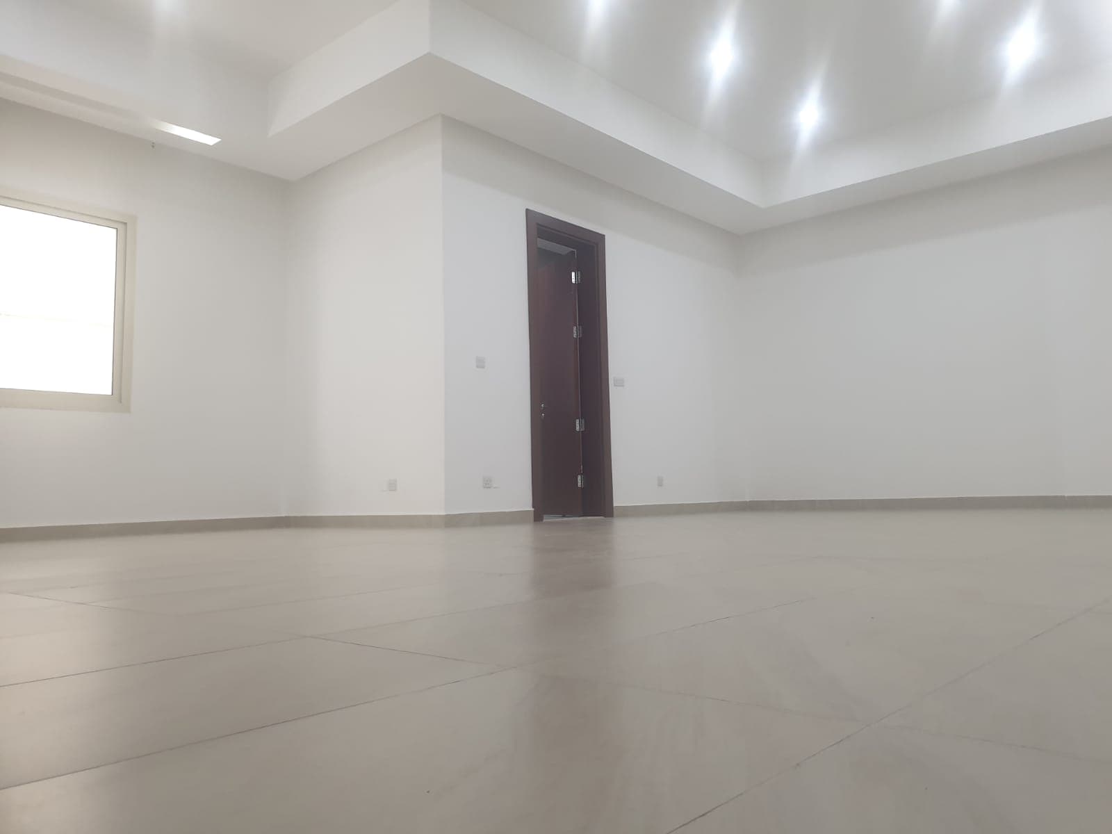 للإيجار دوبلكس فى الصديق مدخل خاص