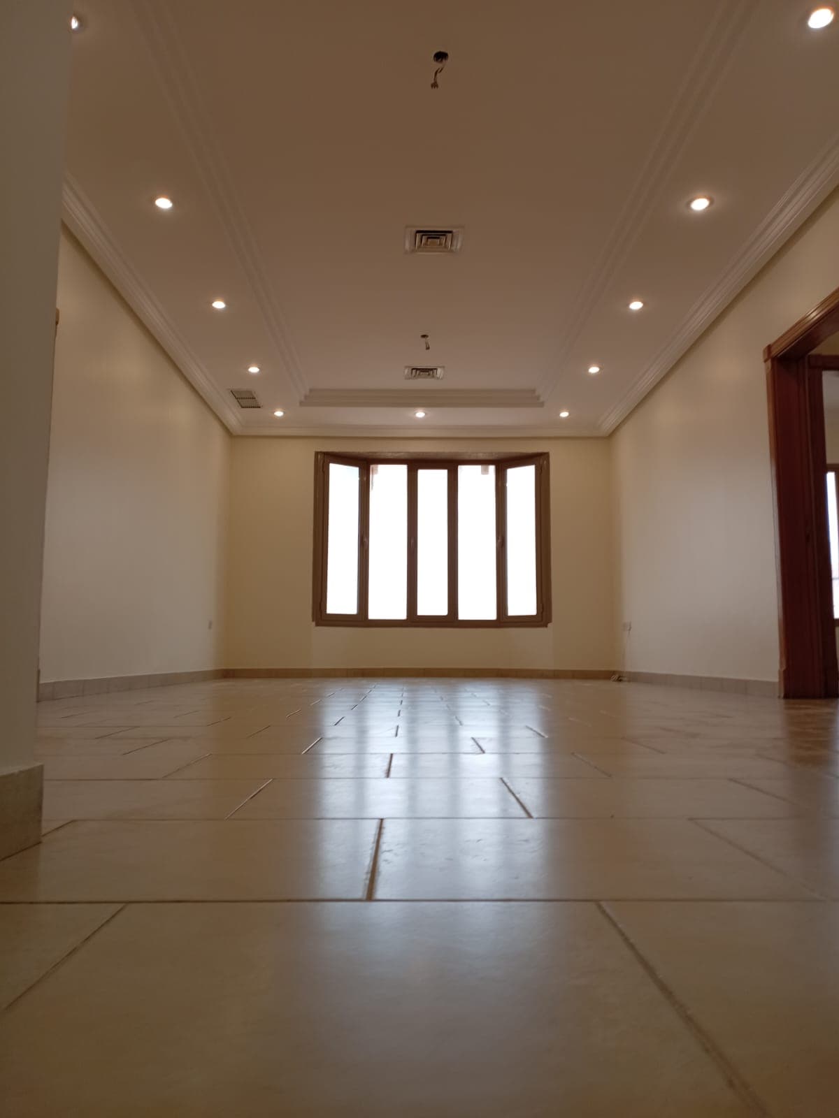 للإيجار شقة فى ضاحية الشهداء