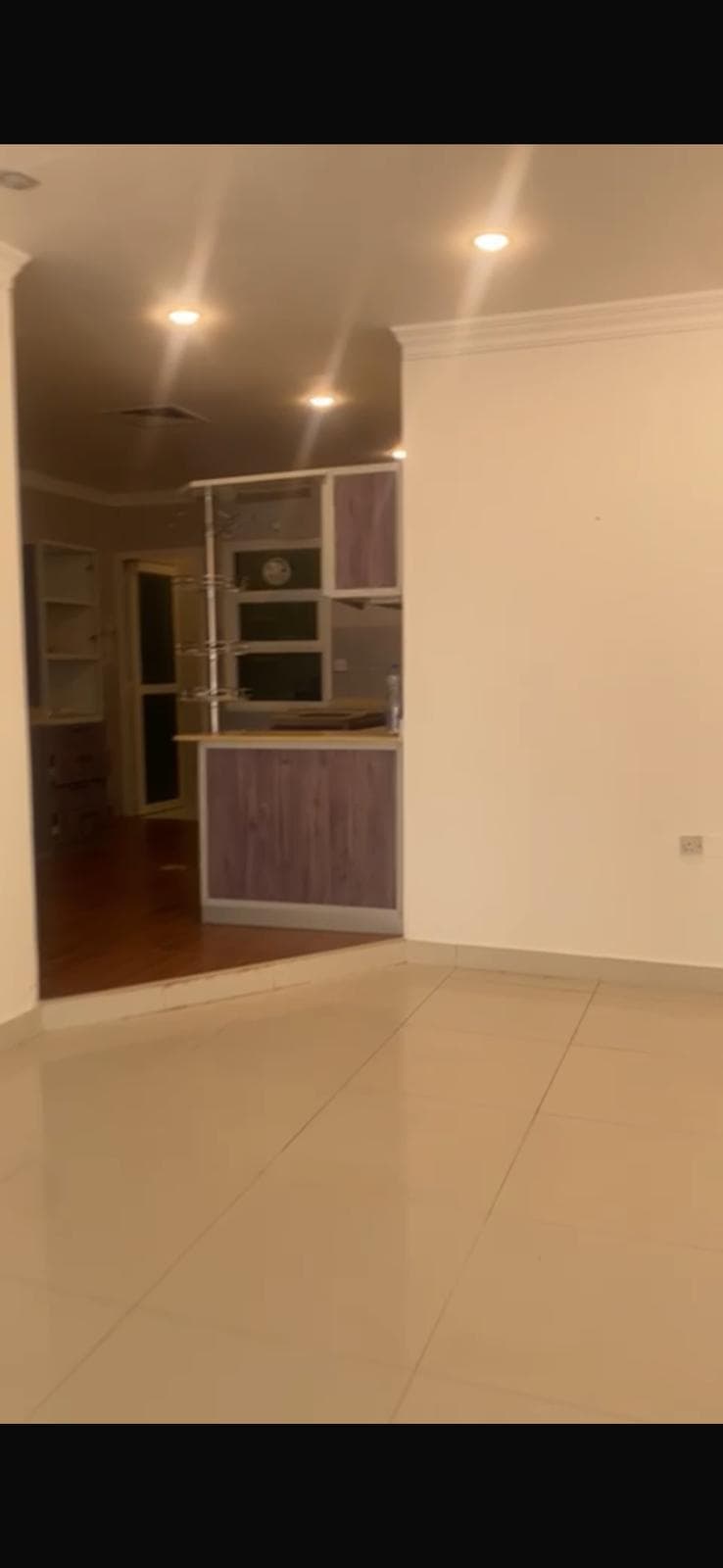 للإيجار شقة بالرميثيه الدور الأول