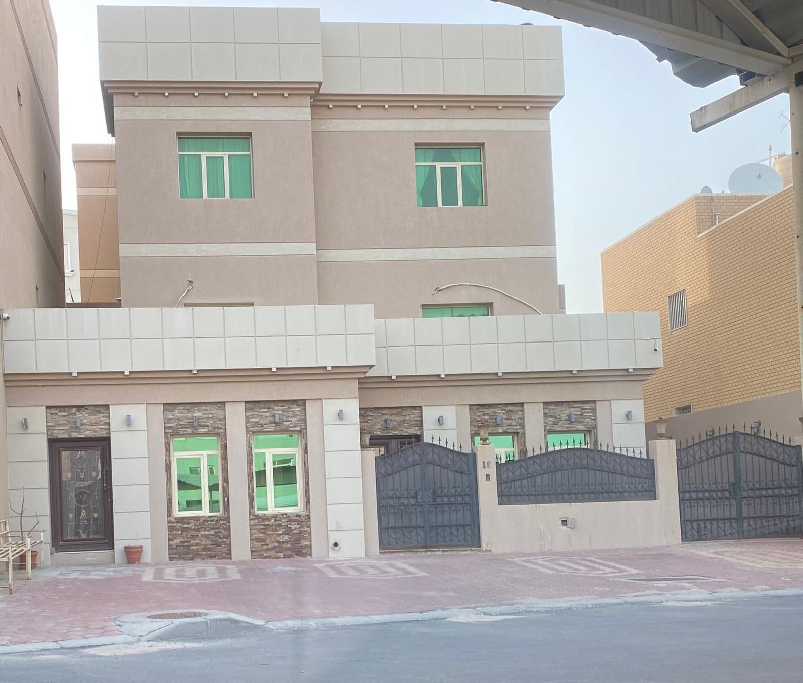 للبيع بيت بالقرين قطعة 5