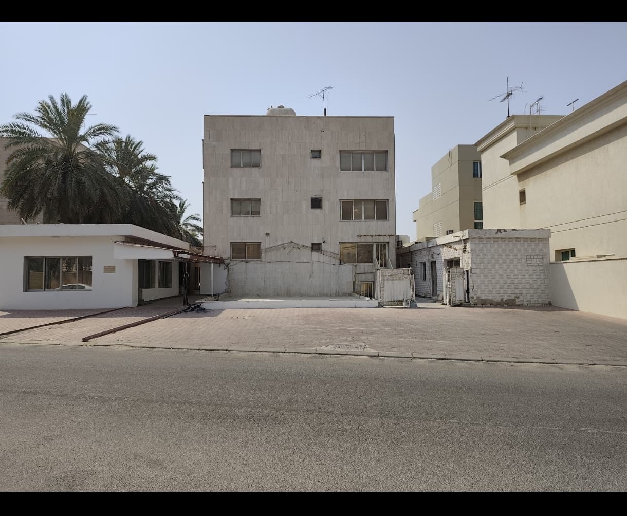 بيت قديم للبيع فى العديلية