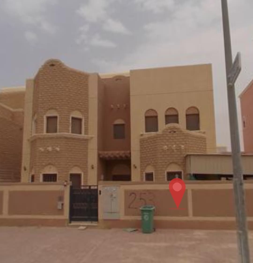 للبيع بيت حكومه فى صباح الاحمد بطن وظهر