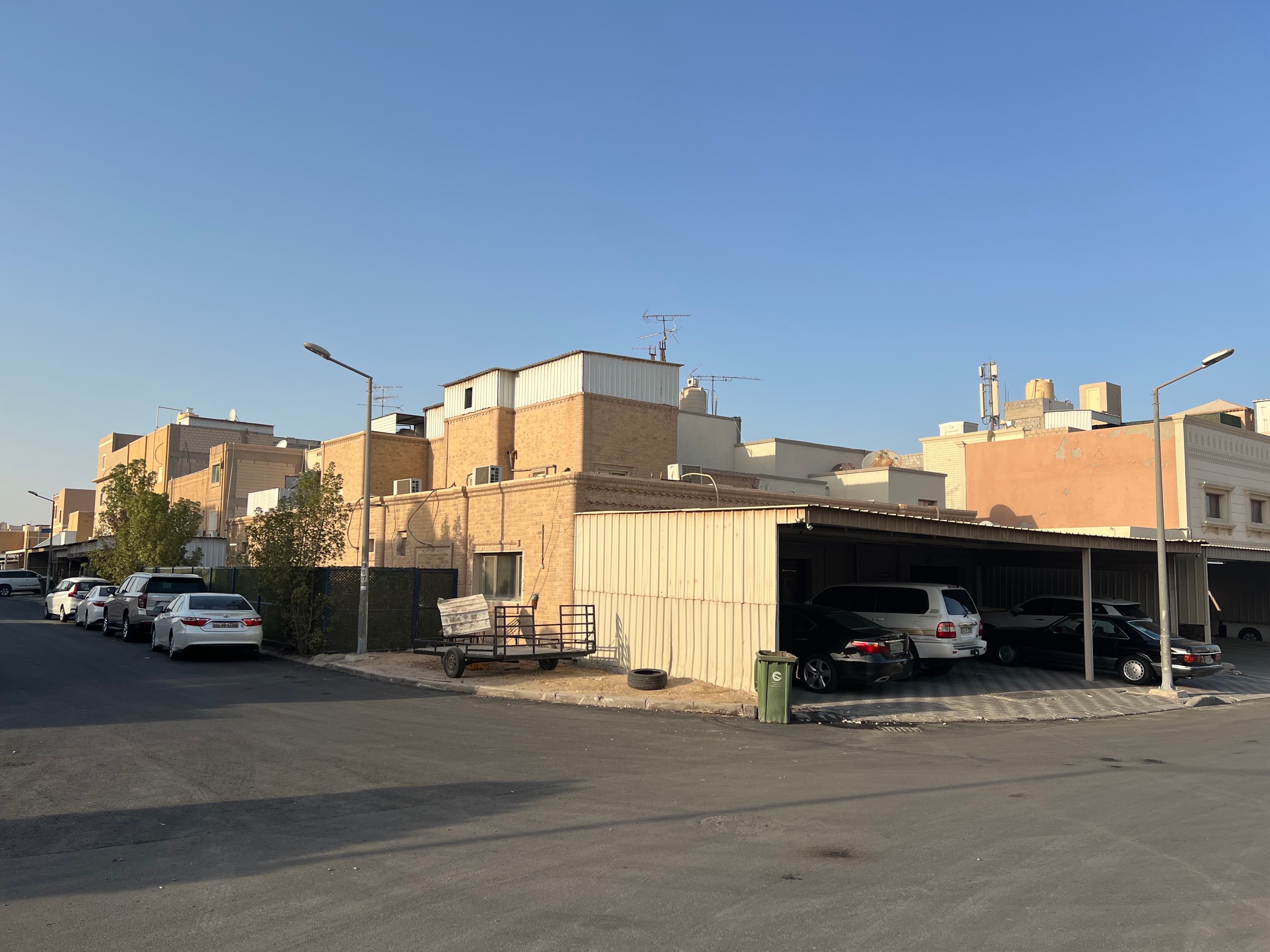 بيت زاويه للبيع فى الصباحية