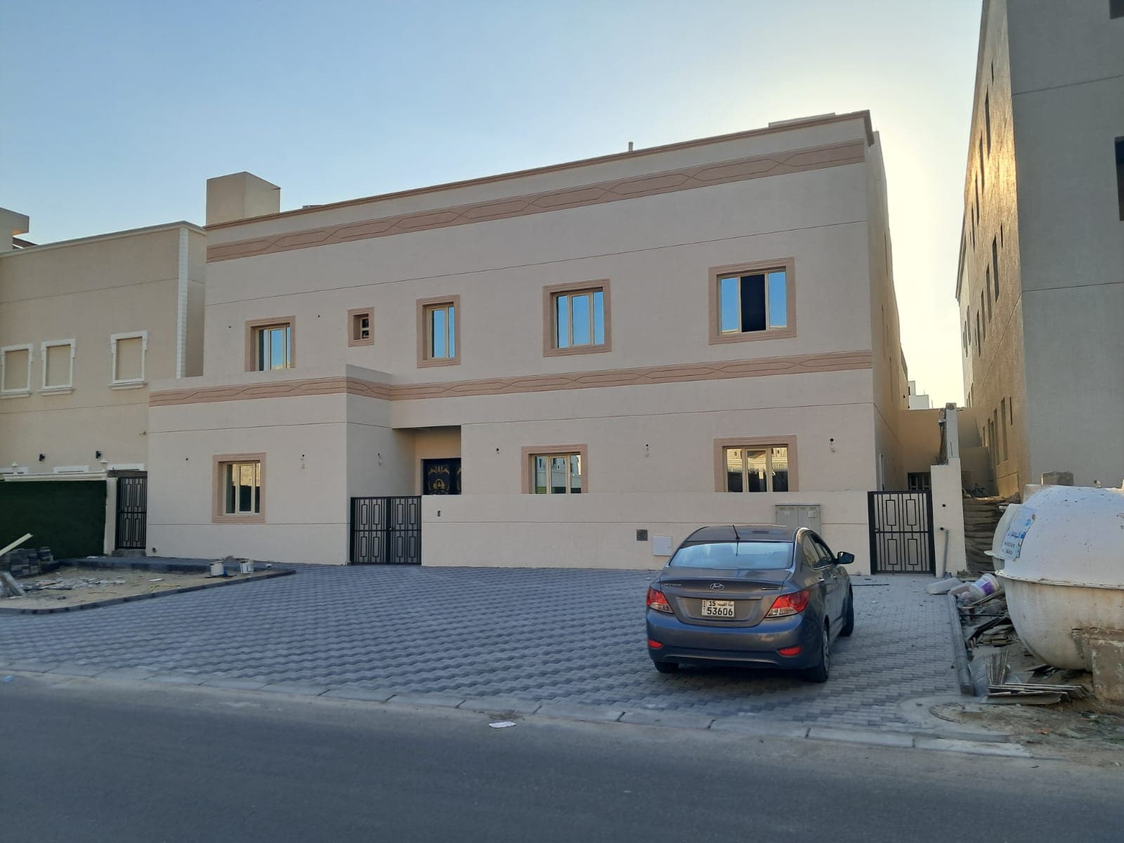 للبيع قسيمة فى صباح الاحمد السكنية