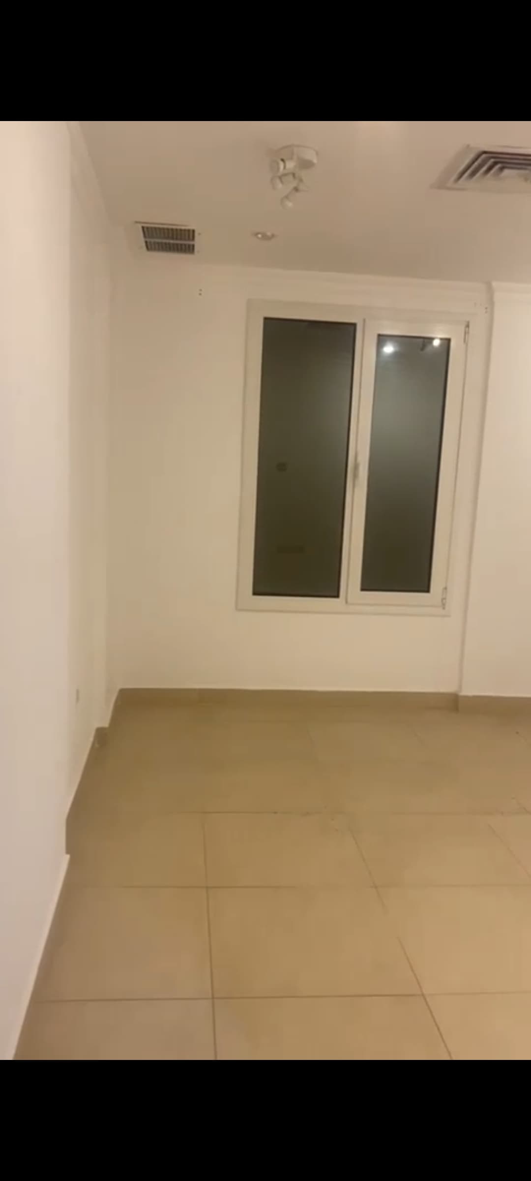 شقه للبيع فى السالميه موقع مميز