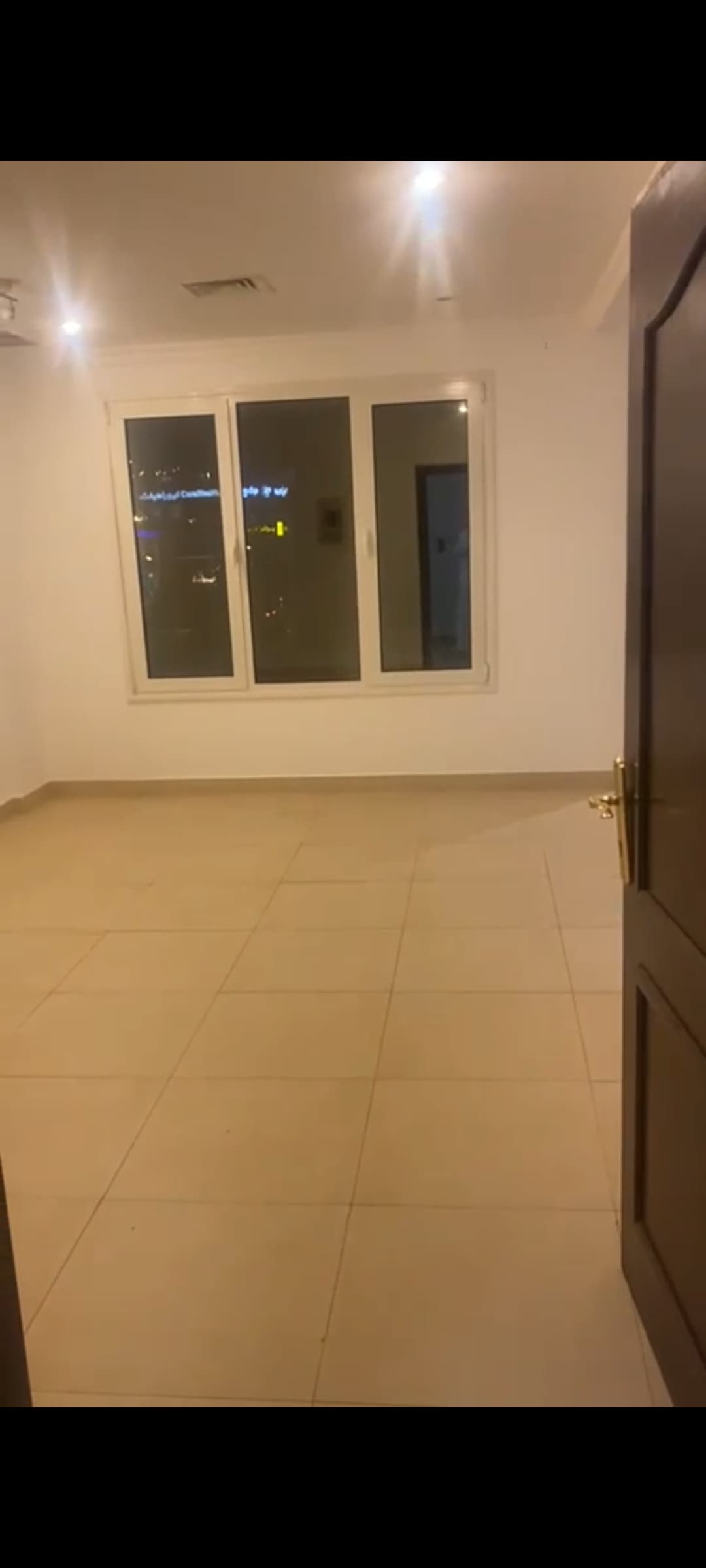 شقه للبيع فى السالميه موقع مميز