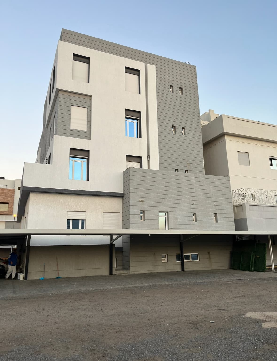 للإيجار شقة شرحه بالفنيطيس