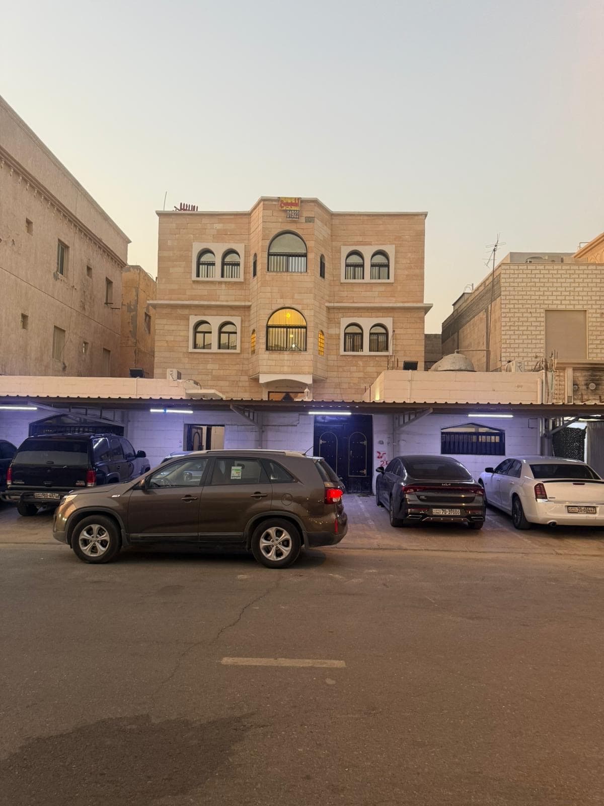 بيت للبيع فى الأندلس مجدد بالكامل