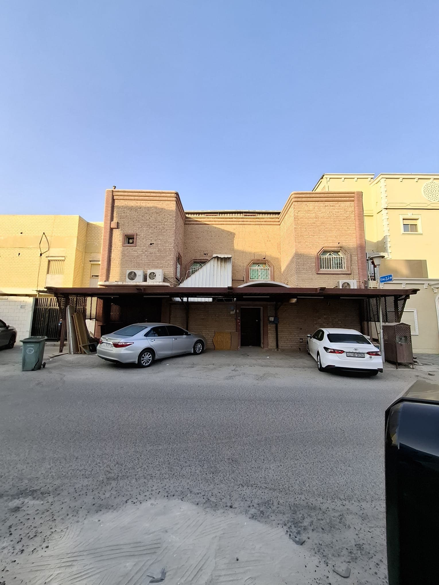 بيت للبيع فى الظهر تسليم فوري