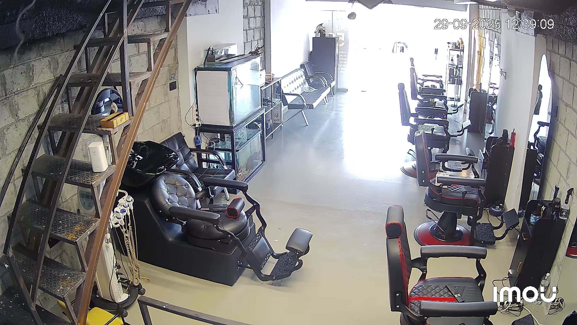 للبيع محل خلو فى السالمية